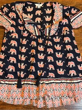 Crown And Ivy Elephant Print Top Size XS